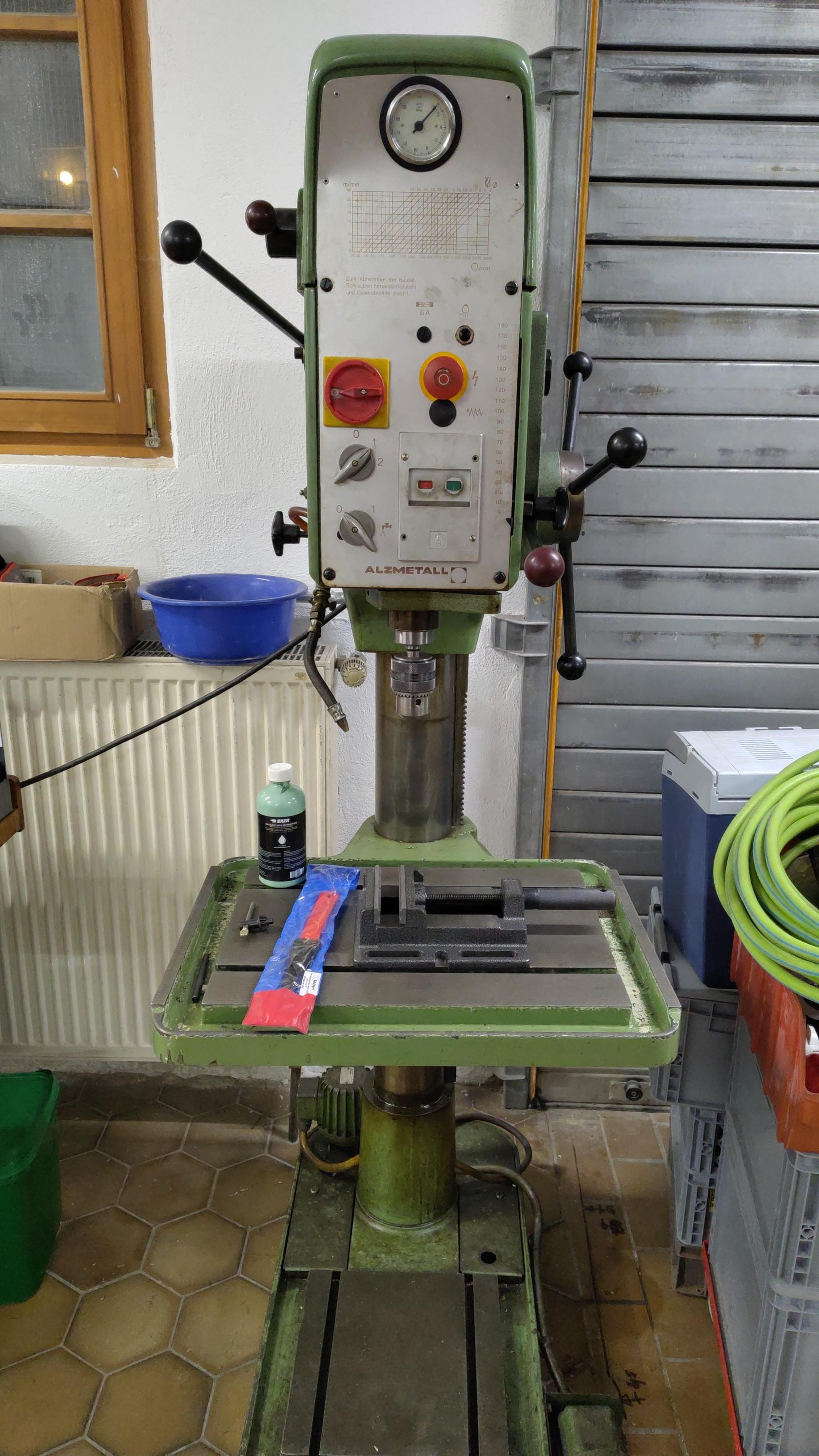 bohrmaschine.jpg
