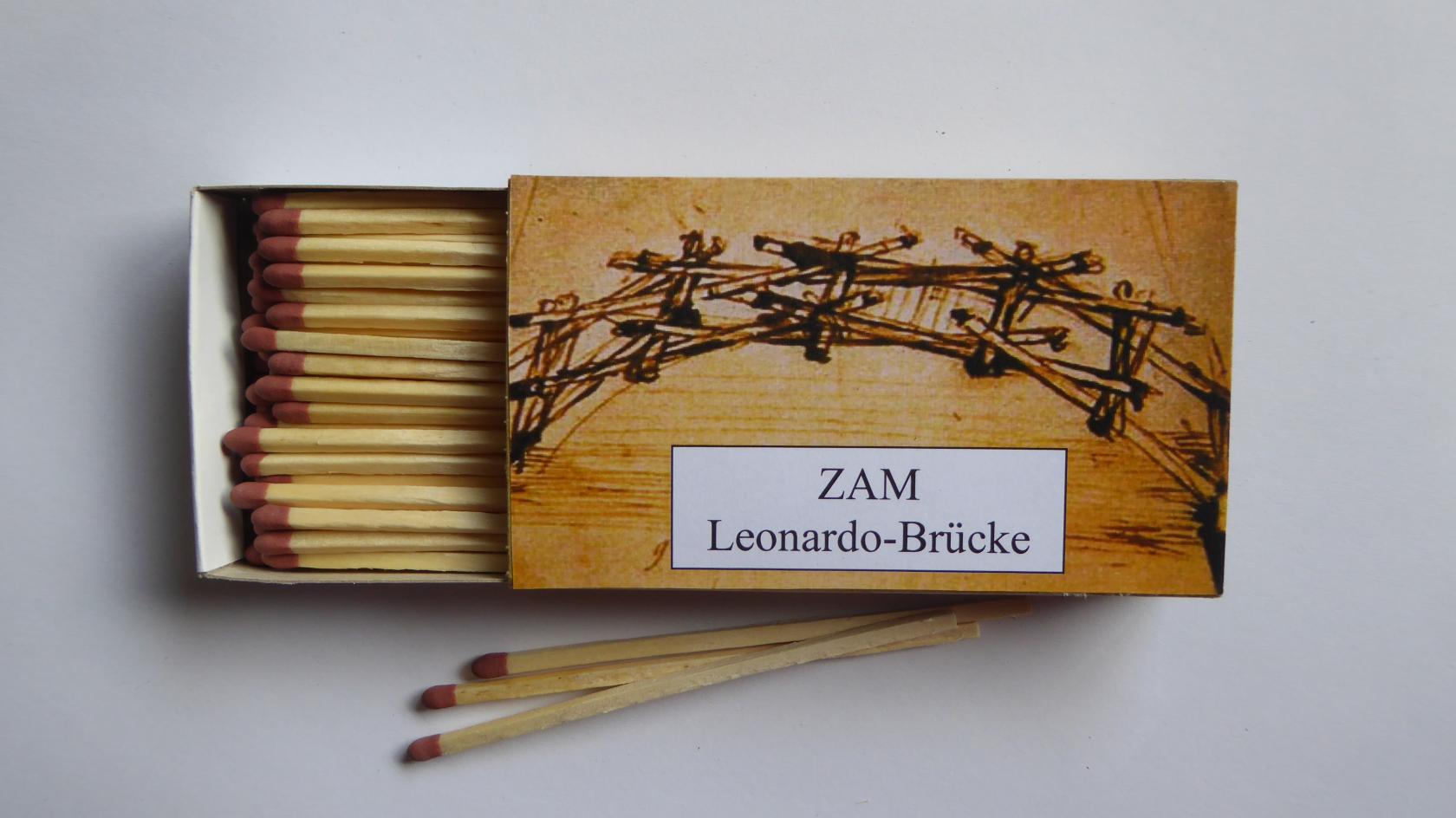 Leonardo-Brücke klein Streichholz.JPG